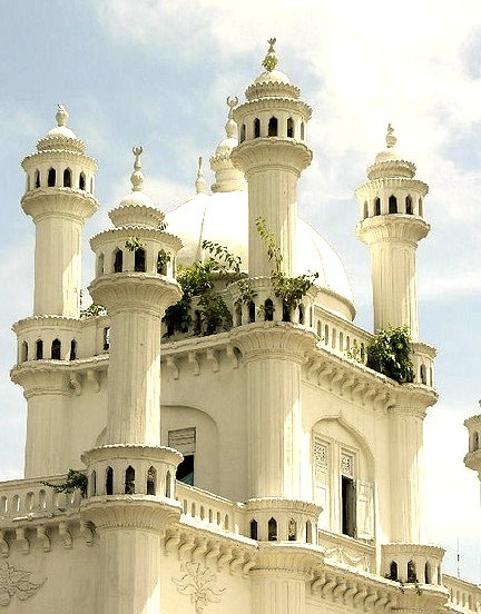 A beautiful old mosque in Colombo, Sri Lanka